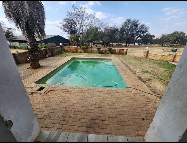 FARM FOR SALE IN HEKPOORT